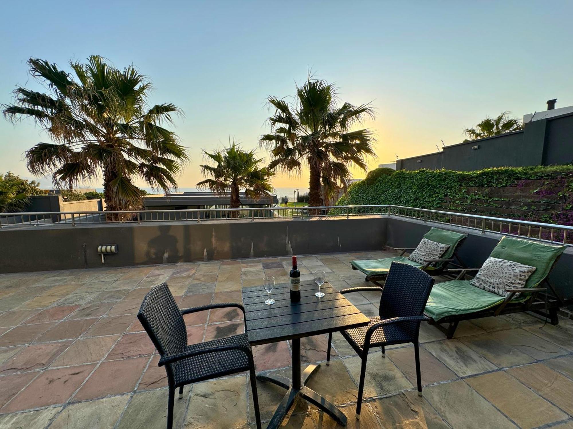 Infinity - Stunning 1 Bedroom Apartment With Sea & Mountain Views Bloubergstrand Exterior foto