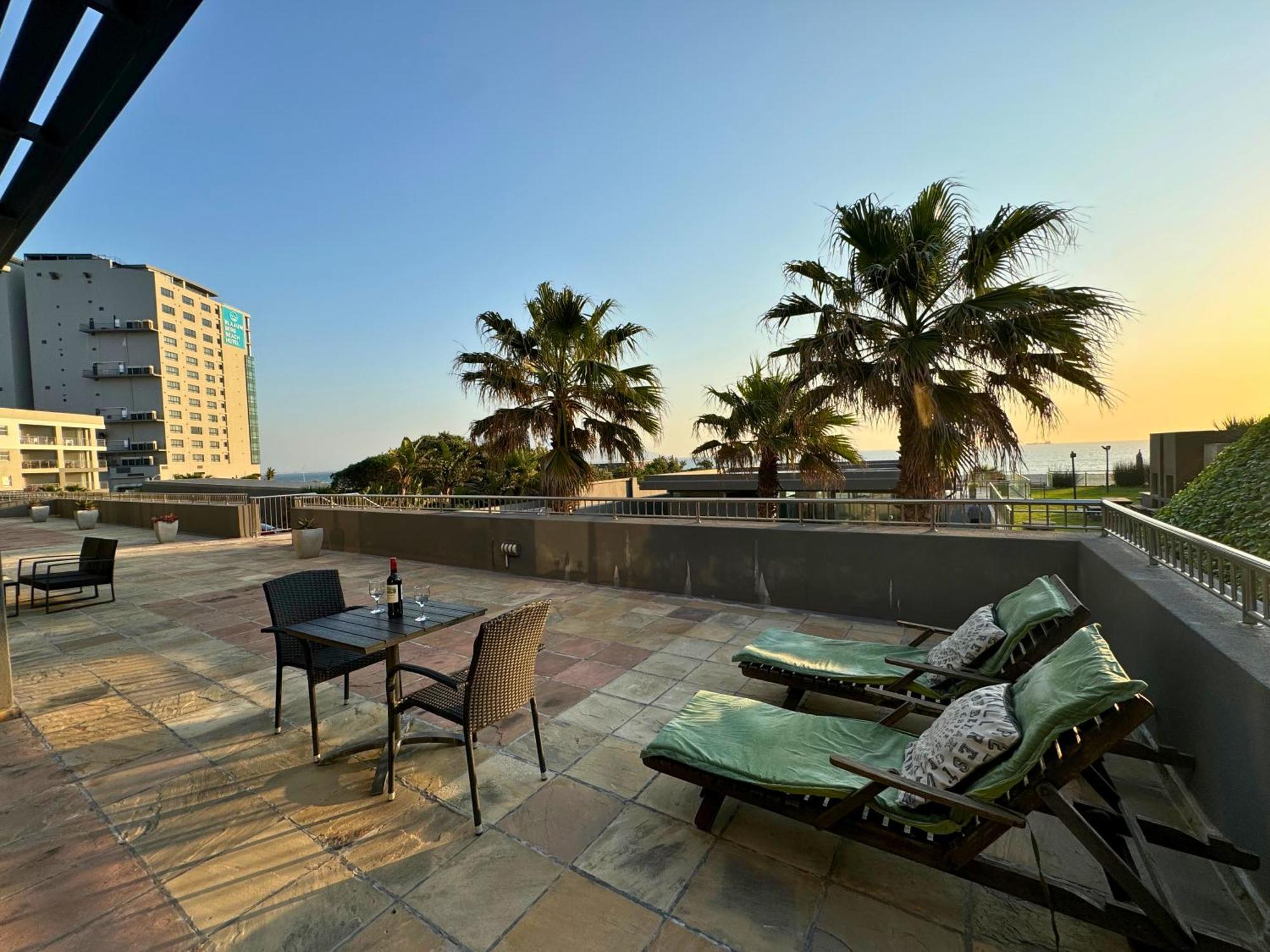 Infinity - Stunning 1 Bedroom Apartment With Sea & Mountain Views Bloubergstrand Exterior foto