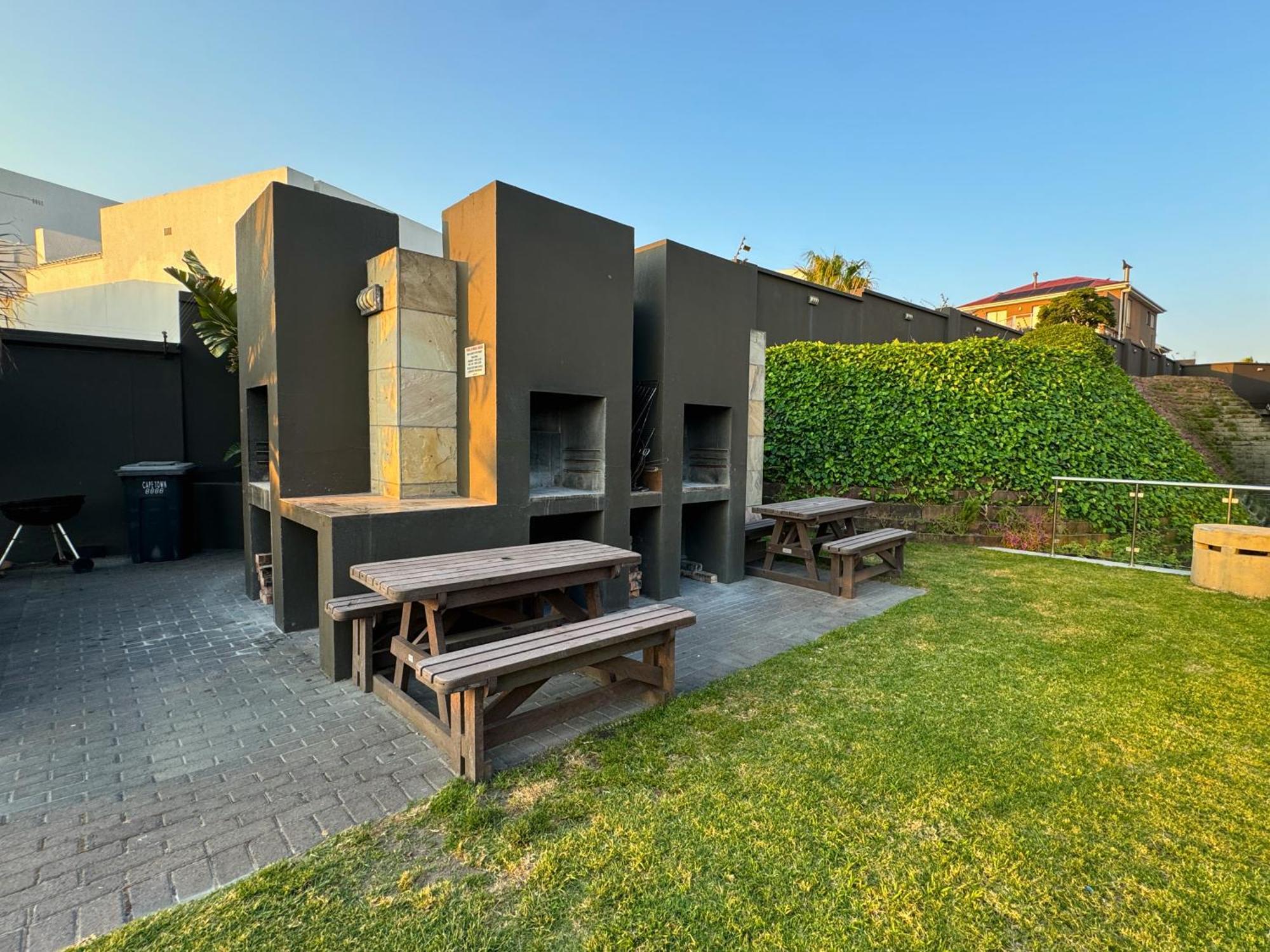 Infinity - Stunning 1 Bedroom Apartment With Sea & Mountain Views Bloubergstrand Exterior foto